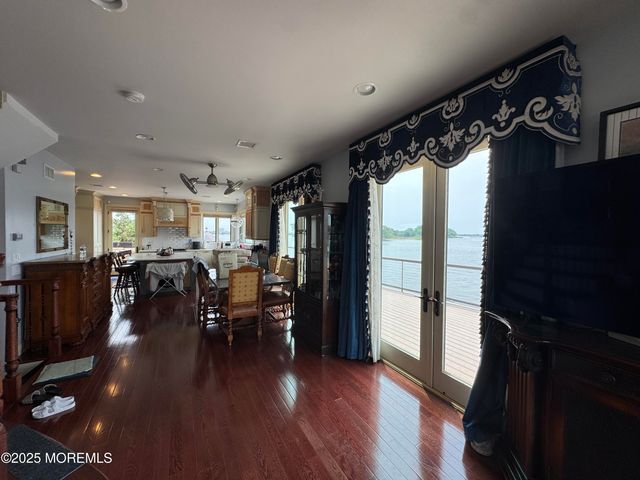 36 Beach Street, Sea Bright, NJ 07760