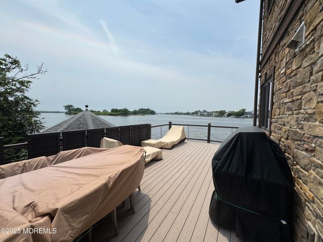 36 Beach Street, Sea Bright, NJ 07760