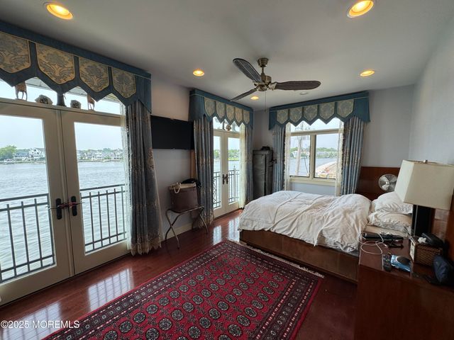 36 Beach Street, Sea Bright, NJ 07760