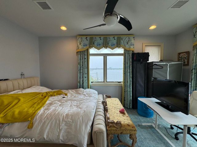 36 Beach Street, Sea Bright, NJ 07760