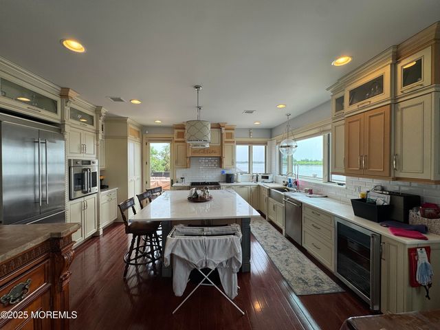 36 Beach Street, Sea Bright, NJ 07760