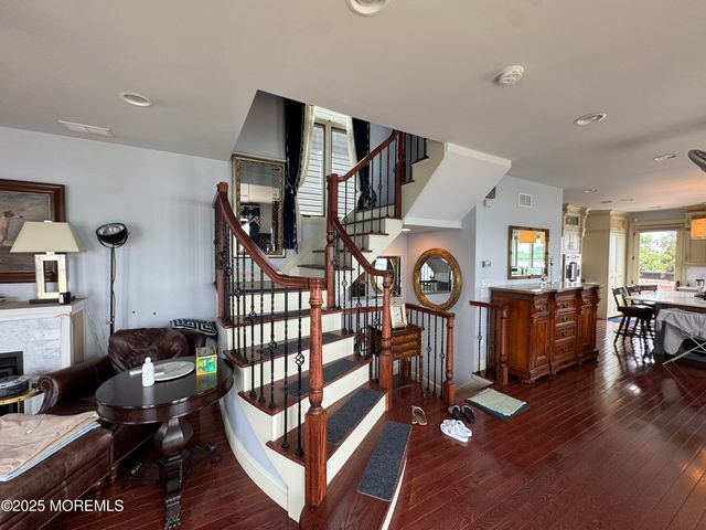 36 Beach Street, Sea Bright, NJ 07760