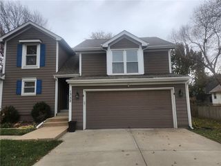 1332 E 154 Street, Olathe, KS 66062