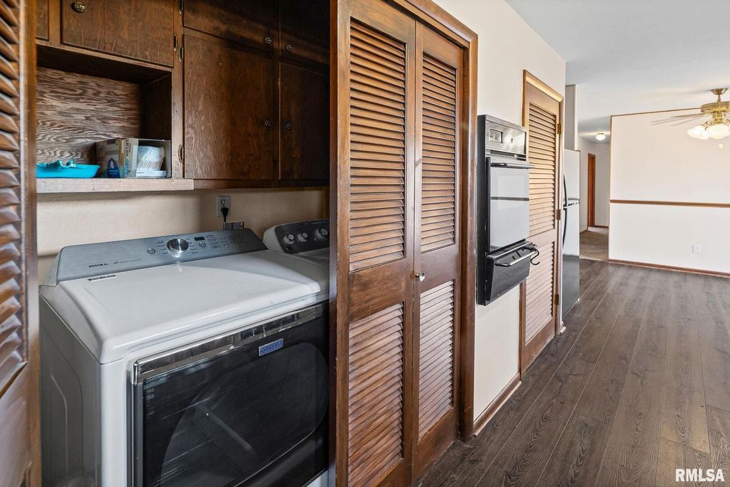 Image 25 of property listing at 8 Ronnies Terrace, Centralia, IL 62801