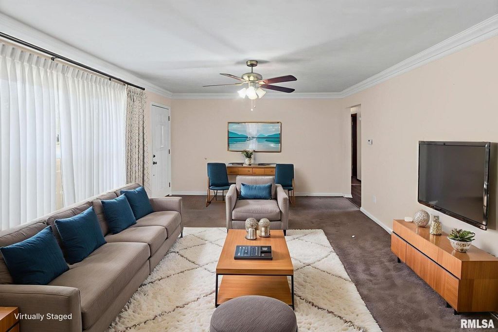 Image 10 of property listing at 8 Ronnies Terrace, Centralia, IL 62801