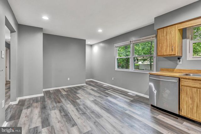 145 W WOODBURN AVE, Pine Hill, NJ 08021
