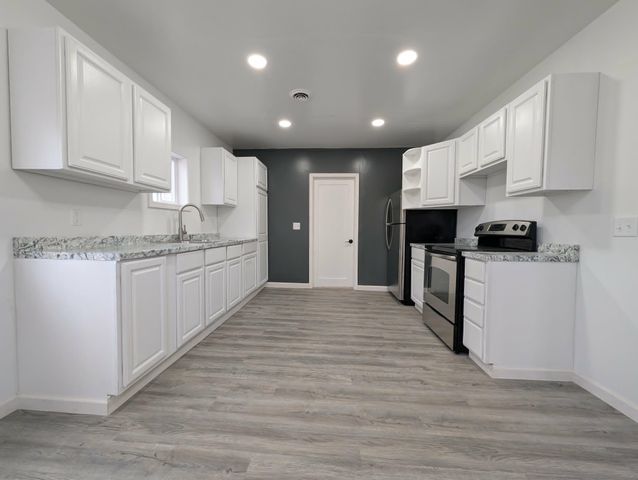 5526 N State Road, Alma, MI 48801