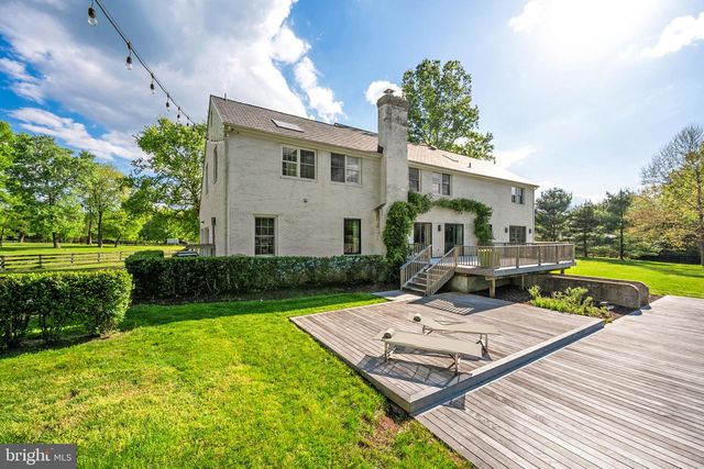 11748 THOMAS AVE, Great Falls, VA 22066