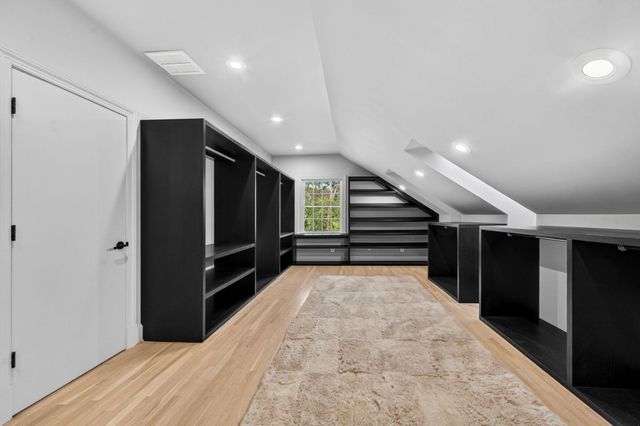 11748 THOMAS AVE, Great Falls, VA 22066
