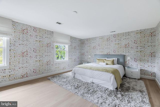 11748 THOMAS AVE, Great Falls, VA 22066