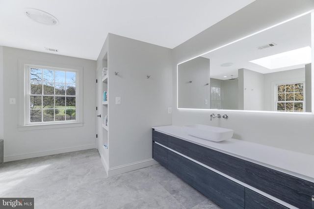 11748 THOMAS AVE, Great Falls, VA 22066