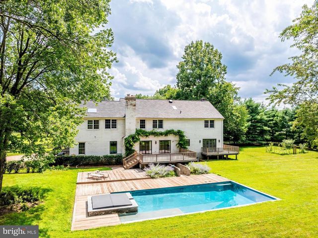 11748 THOMAS AVE, Great Falls, VA 22066