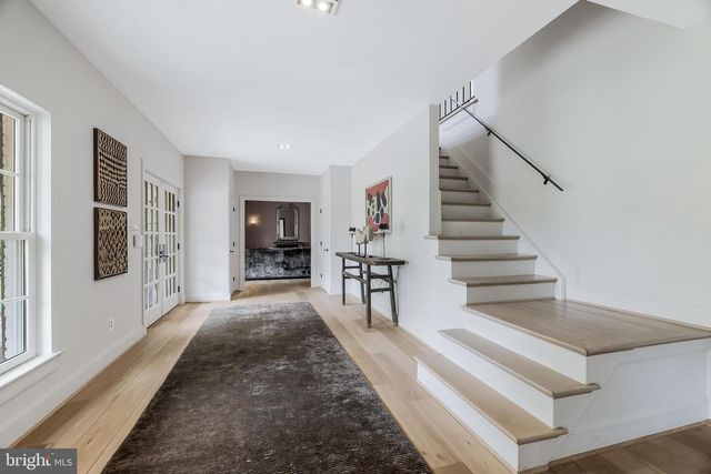 11748 THOMAS AVE, Great Falls, VA 22066