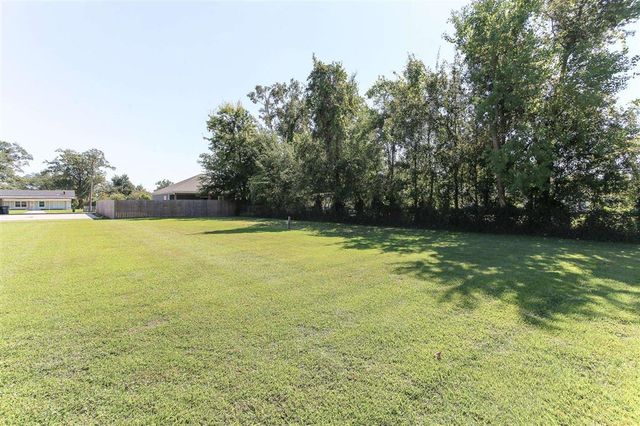 607 W Mcneese St Street, Lake Charles, LA 70605