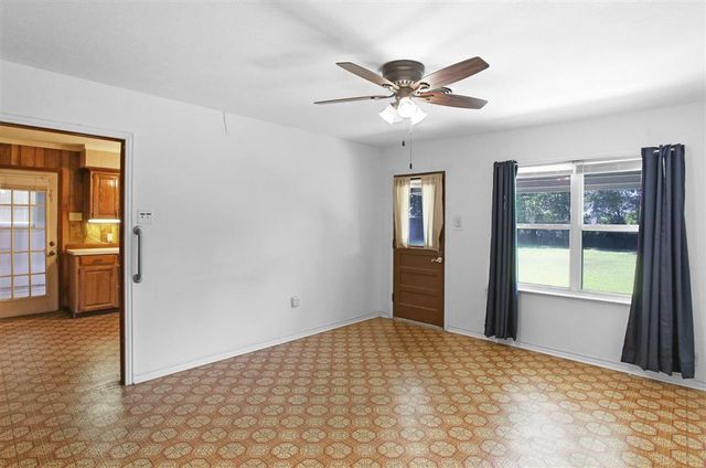 607 W Mcneese St Street, Lake Charles, LA 70605