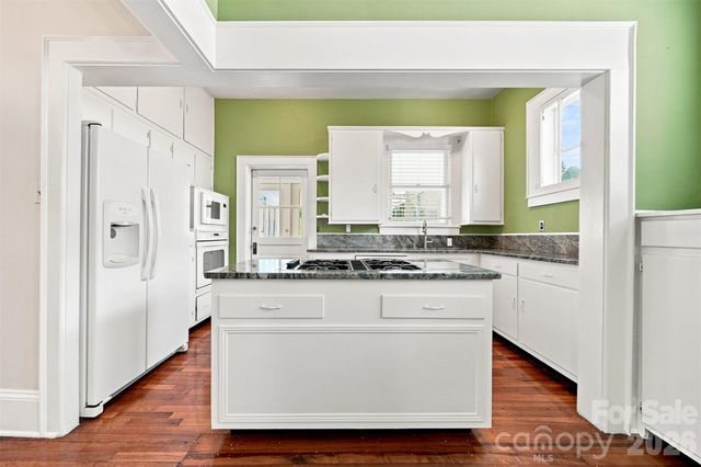433 N Cedar Street, Lincolnton, NC 28092