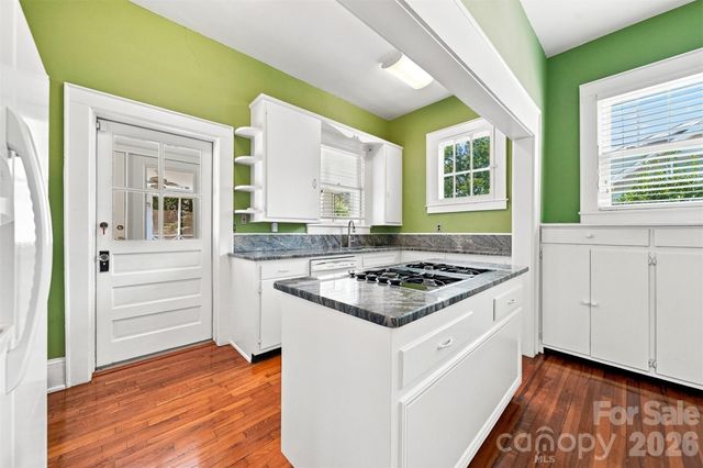 433 N Cedar Street, Lincolnton, NC 28092