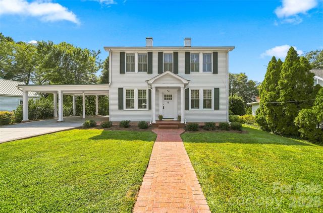 433 N Cedar Street, Lincolnton, NC 28092
