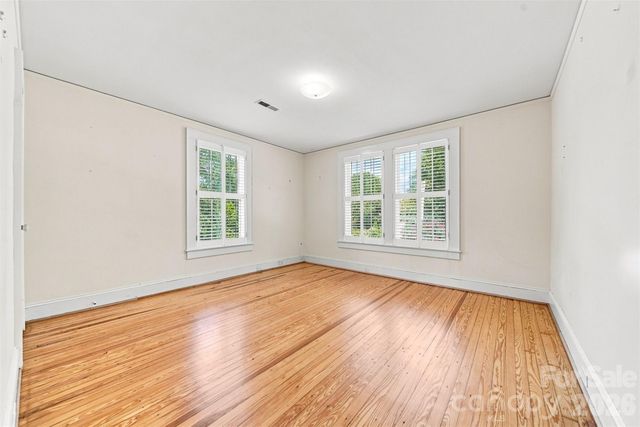 433 N Cedar Street, Lincolnton, NC 28092