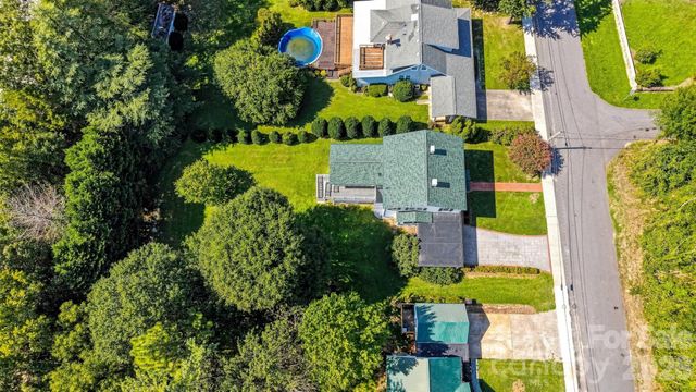 433 N Cedar Street, Lincolnton, NC 28092