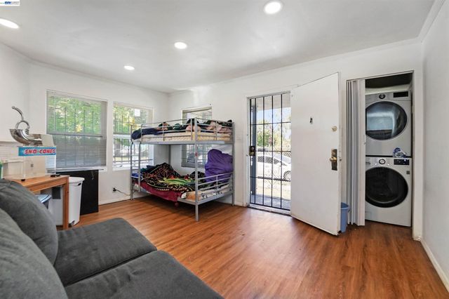 2504 78Th Ave, Oakland, CA 94605