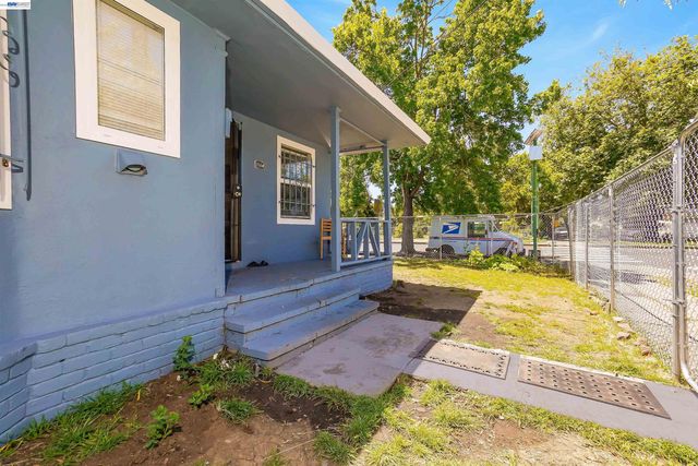 2504 78Th Ave, Oakland, CA 94605