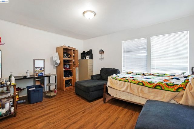 2504 78Th Ave, Oakland, CA 94605