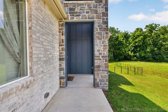 12902 S 20th Place E, Jenks, OK 74037