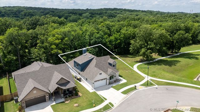 12902 S 20th Place E, Jenks, OK 74037