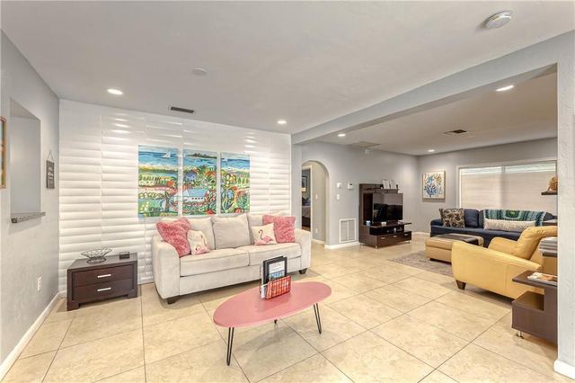 1517 NE 17th Terrace, Fort Lauderdale, FL 33304
