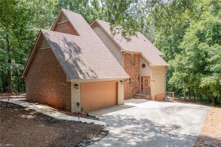 5453 Hanover Park Drive, Winston-salem, NC 27103