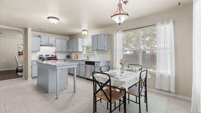 3659 Prairie Ln, Schertz, TX 78154
