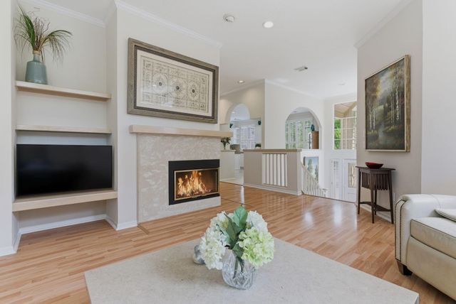 11 Dovewing Place, Spring, TX 77382