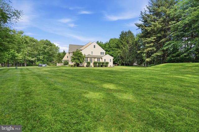 1588 WRIGHTSTOWN RD, Newtown, PA 18940