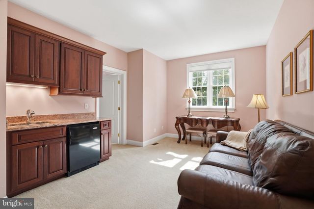1588 WRIGHTSTOWN RD, Newtown, PA 18940