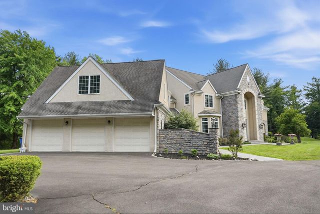 1588 WRIGHTSTOWN RD, Newtown, PA 18940