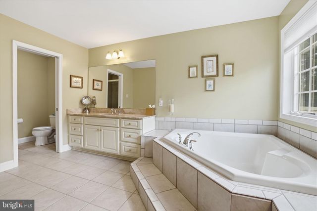 1588 WRIGHTSTOWN RD, Newtown, PA 18940