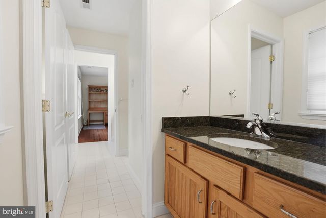 1588 WRIGHTSTOWN RD, Newtown, PA 18940