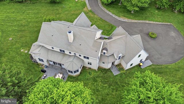 1588 WRIGHTSTOWN RD, Newtown, PA 18940