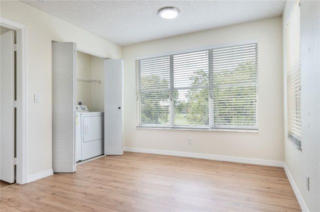 417 Vista Isles Drive 2322, Sunrise, FL 33325