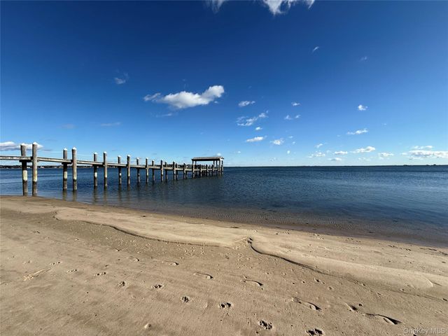 43 Homewood Drive, Hampton Bays, NY 11946