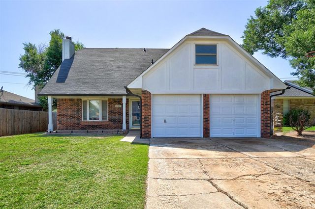 609 Crown Drive, Yukon, OK 73099