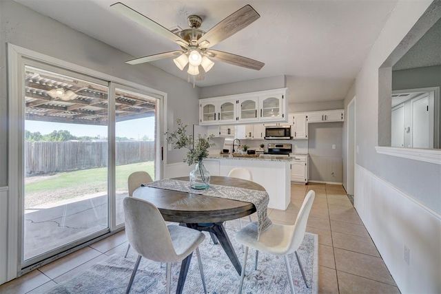 609 Crown Drive, Yukon, OK 73099