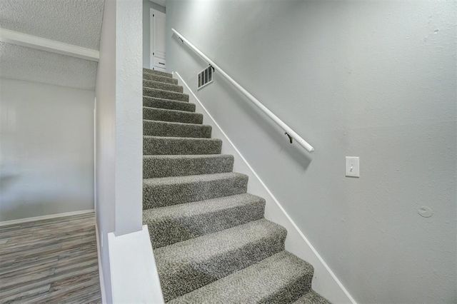 609 Crown Drive, Yukon, OK 73099