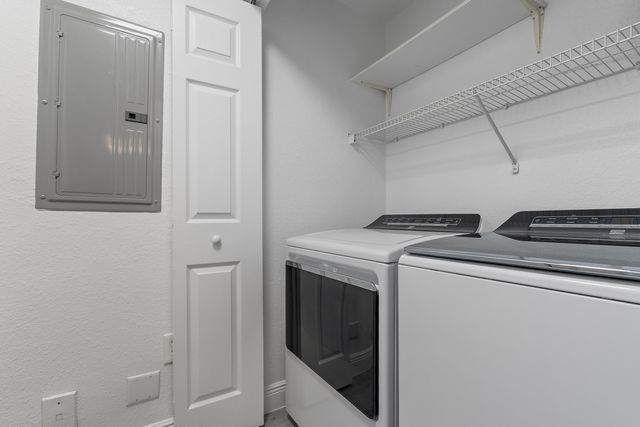 2807 Veronia Drive 107, Palm Beach Gardens, FL 33410