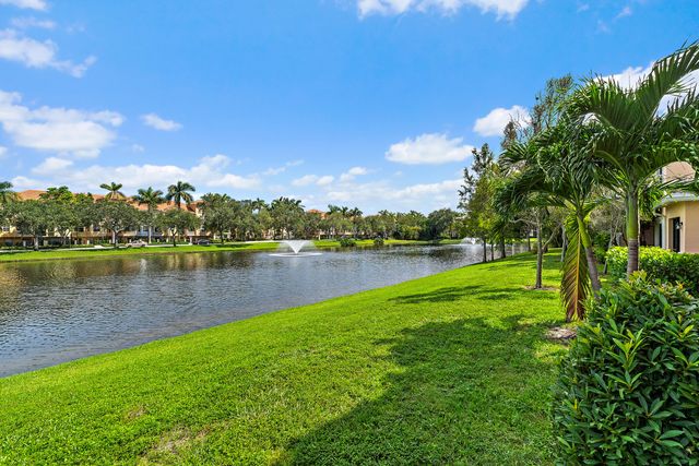 2807 Veronia Drive 107, Palm Beach Gardens, FL 33410