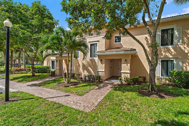 2807 Veronia Drive 107, Palm Beach Gardens, FL 33410
