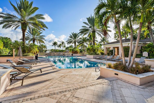 2807 Veronia Drive 107, Palm Beach Gardens, FL 33410