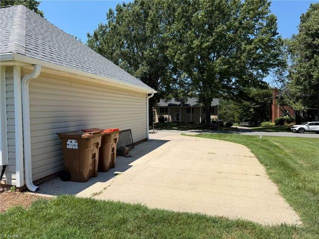 274 Tumbleweed Drive, Winston-salem, NC 27127