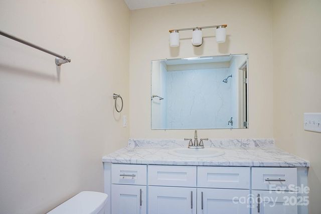 13 Cameron Drive, Etowah, NC 28729